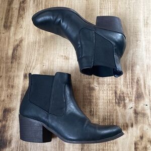 Forever 21 Black Ankle Booties